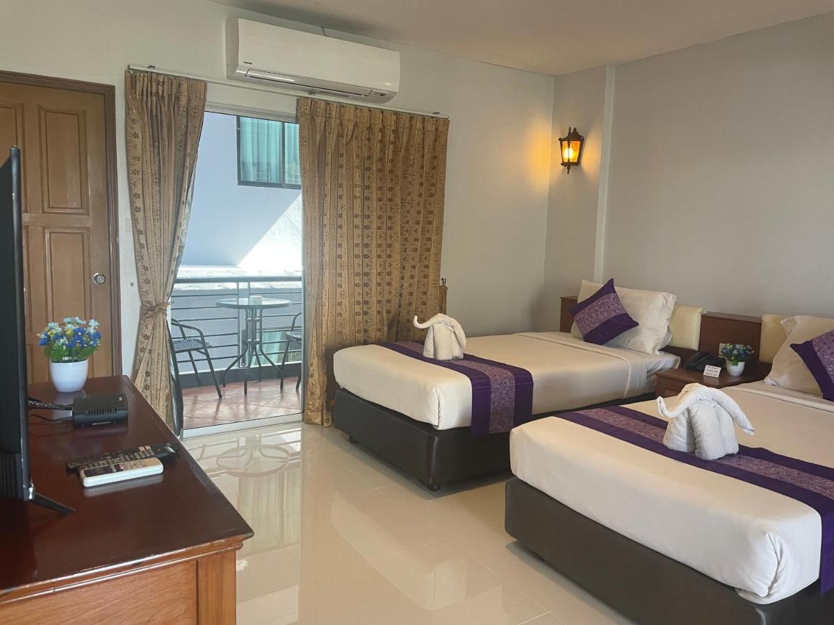Embryo Hotel Pattaya Εξωτερικό φωτογραφία